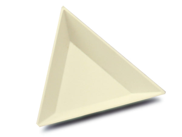 Sorting tray, triangular - plastic, 3"